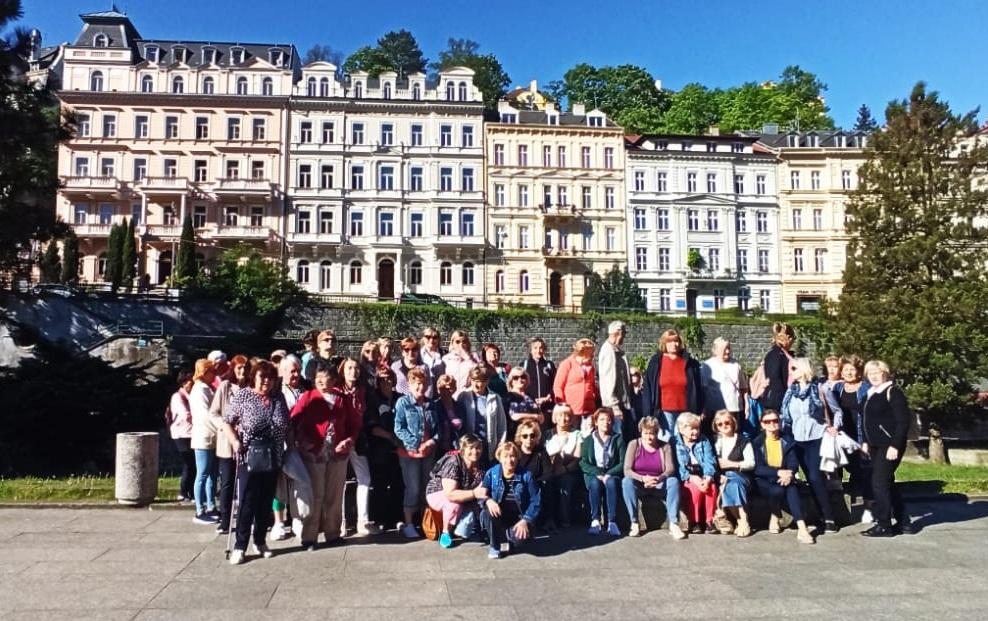 Seniori z Vajnor  navštívili západné Česko