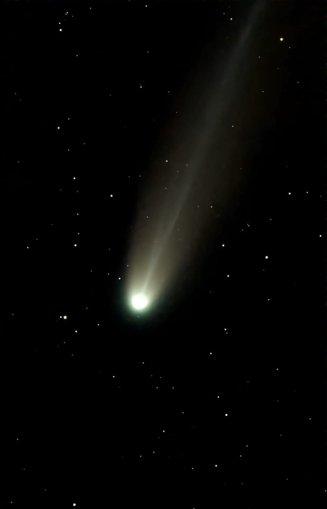 Kométa Lemmon nad Vajnorami